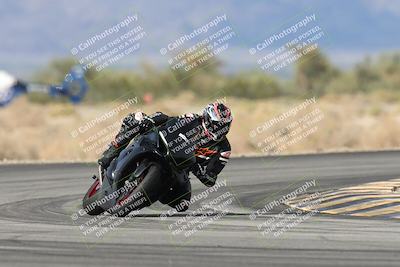 media/Nov-16-2025-Race Pace (Sun) [[8c5fa54630]]/Verified Riders/7-Turn 4 (1155am)/